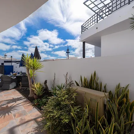 104 - Elise Present By Now Ltd 普拉亚布兰卡