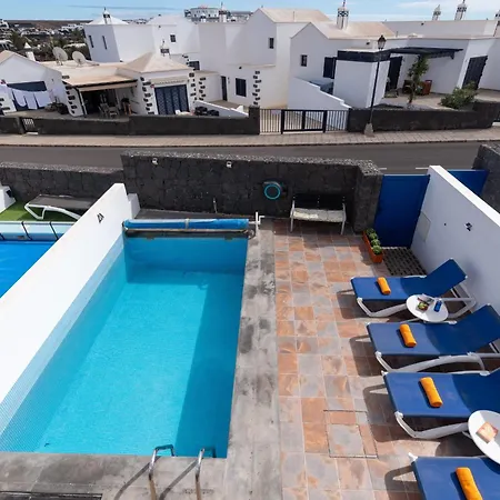 104 - Elise Present By Now Ltd 别墅 *